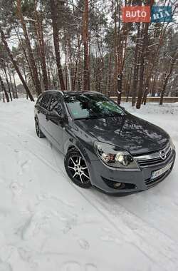 Универсал Opel Astra 2009 в Житомире