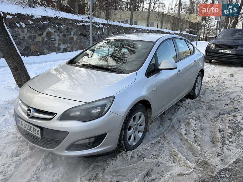 Седан Opel Astra 2016 в Києві фото 3 Седан Opel Astra 2016 в Києві