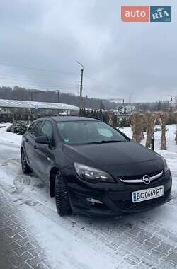 Універсал Opel Astra 2014 в Стрию
