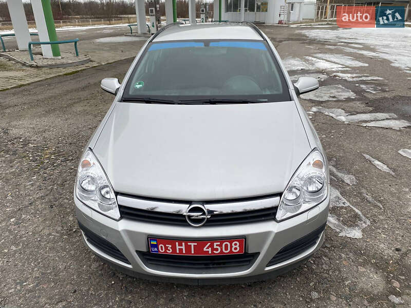 Универсал Opel Astra 2006 в Ахтырке