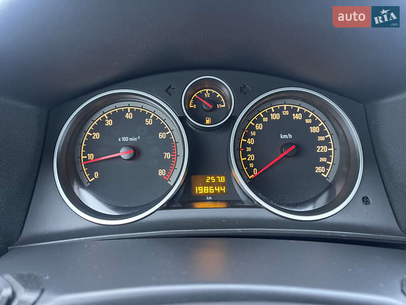 Универсал Opel Astra 2009 в Луцке фото 31 Универсал Opel Astra 2009 в Луцке