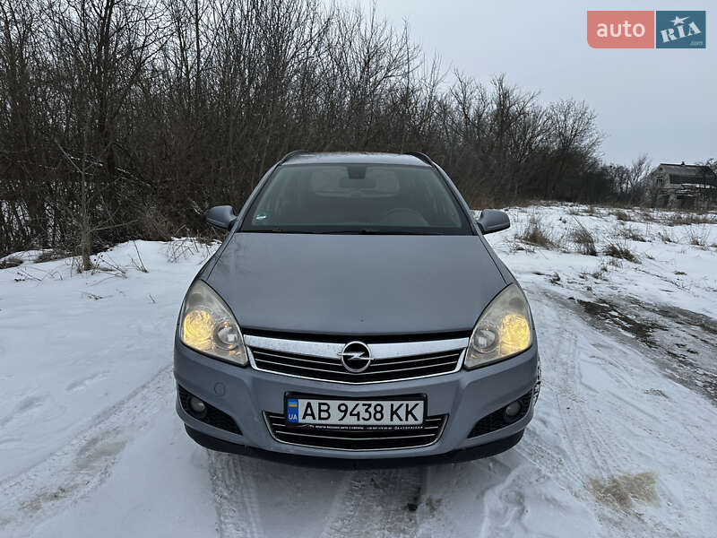 Универсал Opel Astra 2009 в Виннице