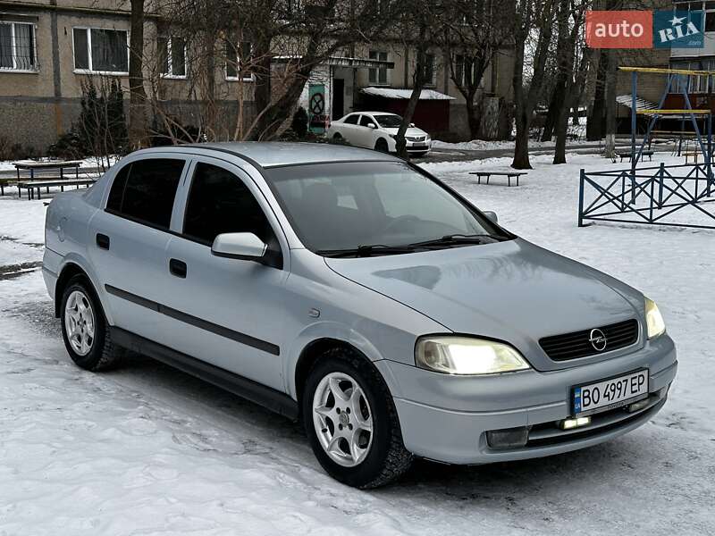 Opel Astra 2004