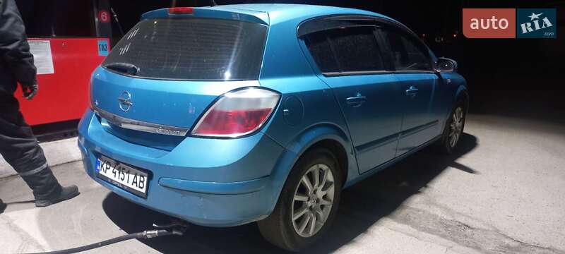 Хэтчбек Opel Astra 2005 в Запорожье фото Хэтчбек Opel Astra 2005 в Запорожье
