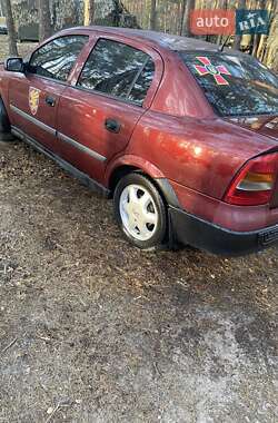 Седан Opel Astra 1999 в Десні