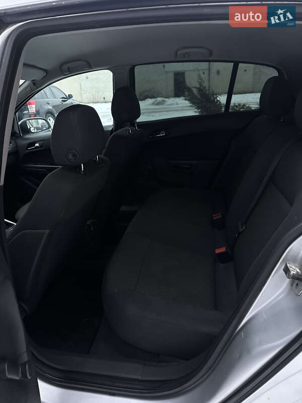 Хэтчбек Opel Astra 2008 в Ивано-Франковске