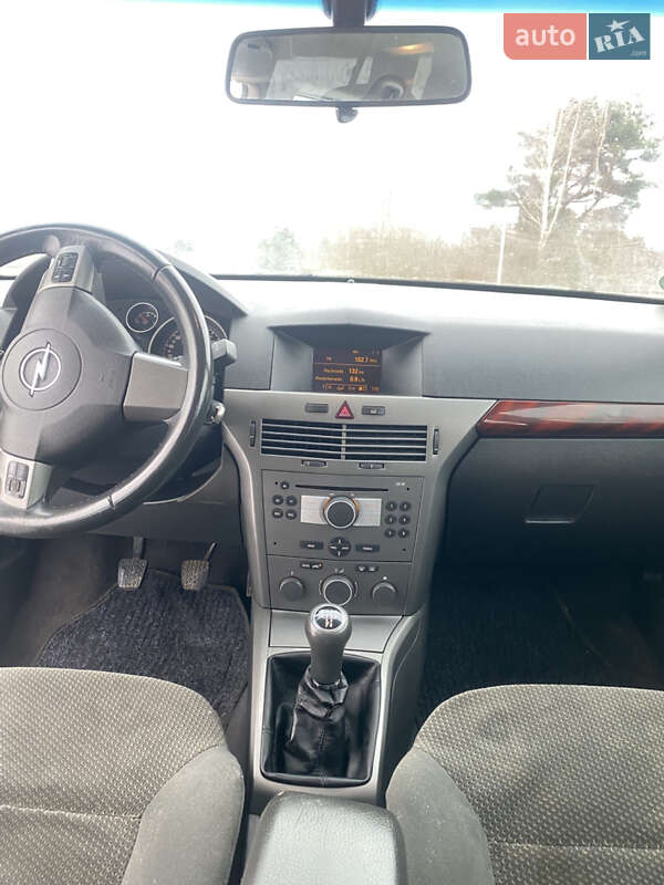 Универсал Opel Astra 2004 в Ратным фото 5 Универсал Opel Astra 2004 в Ратным