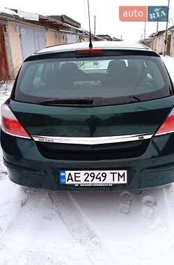 Хэтчбек Opel Astra 2004 в Никополе