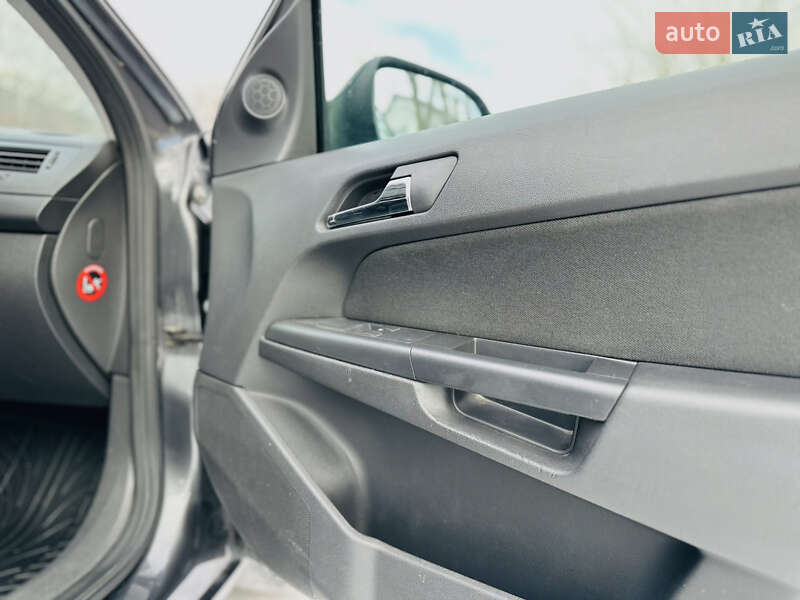 Хэтчбек Opel Astra 2009 в Киеве фото 30 Хэтчбек Opel Astra 2009 в Киеве