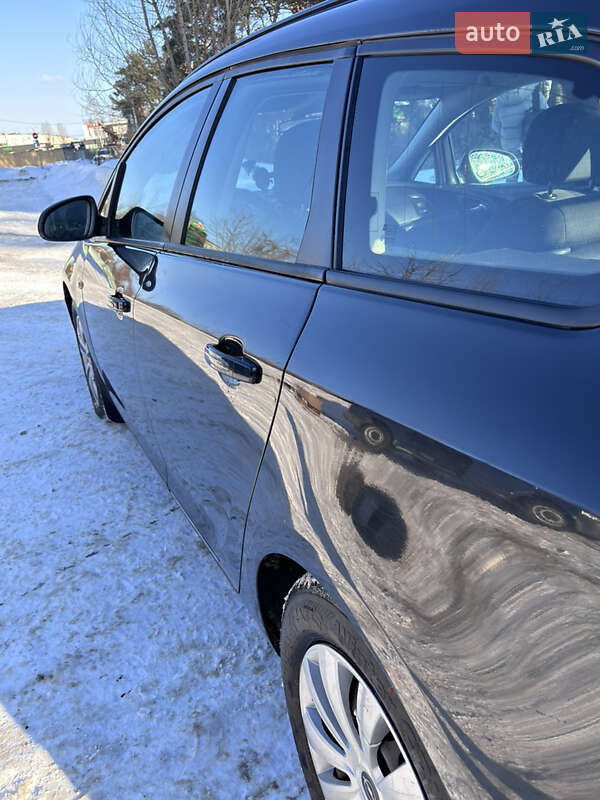 Універсал Opel Astra 2013 в Житомирі