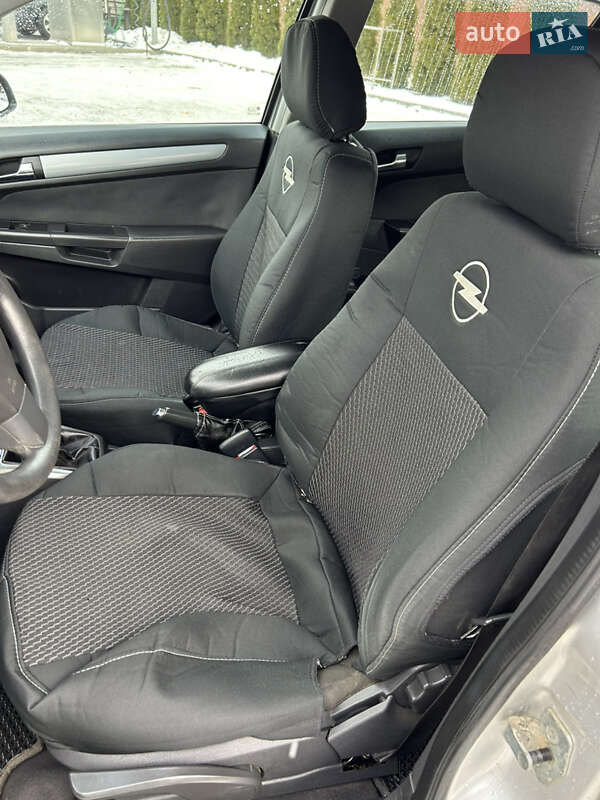 Хэтчбек Opel Astra 2004 в Надворной фото 10 Хэтчбек Opel Astra 2004 в Надворной