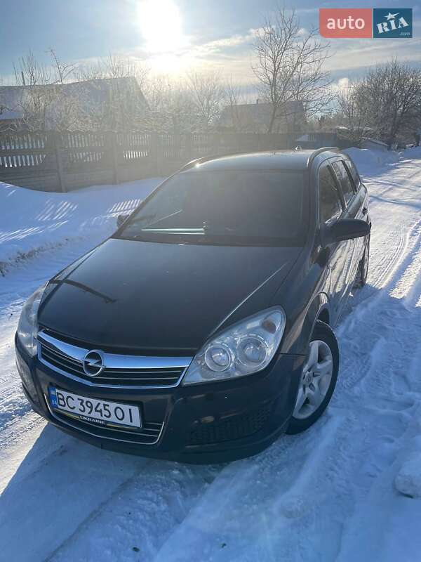 Универсал Opel Astra 2008 в Казатине