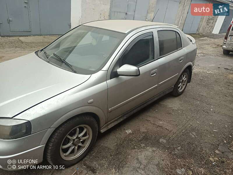 Opel Astra 2003