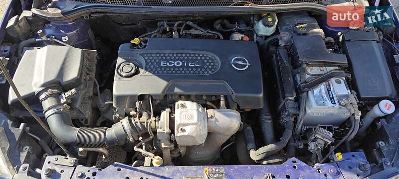 Универсал Opel Astra 2011 в Николаеве