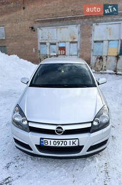 Хэтчбек Opel Astra 2004 в Лубнах