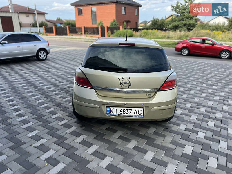 Хетчбек Opel Astra 2005 в Києві