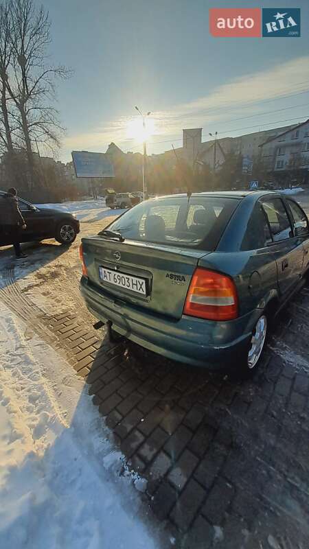 Хетчбек Opel Astra 2001 в Івано-Франківську