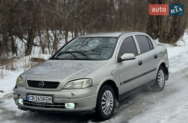 Седан Opel Astra 2006 в Киеве