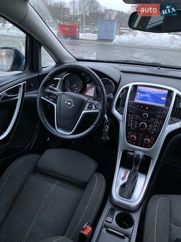 Універсал Opel Astra 2011 в Костопілі