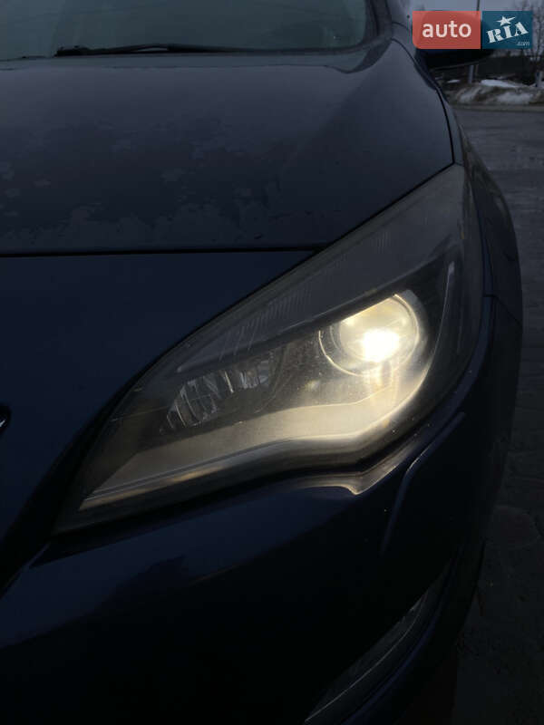 Універсал Opel Astra 2011 в Костопілі