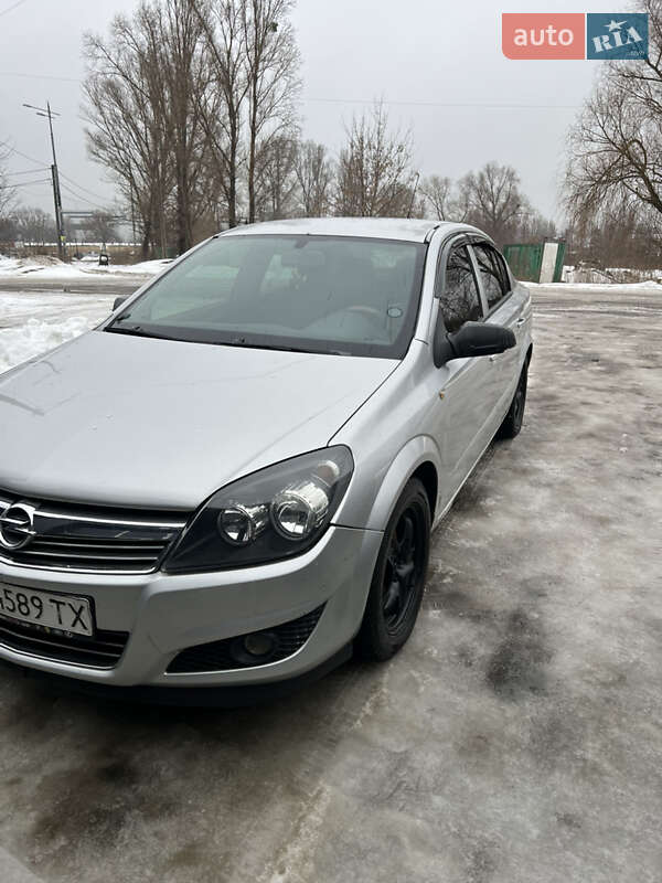 Седан Opel Astra 2008 в Києві