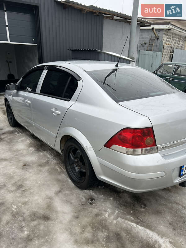 Седан Opel Astra 2008 в Києві