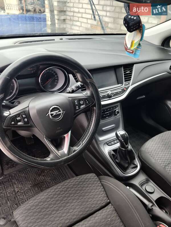 Универсал Opel Astra 2017 в Виннице
