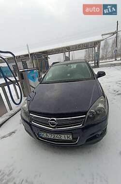 Хэтчбек Opel Astra 2014 в Буче
