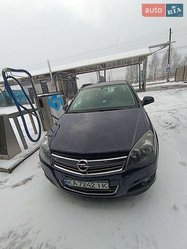 Opel Astra 2014