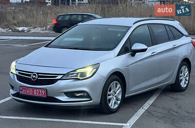Універсал Opel Astra 2016 в Луцьку