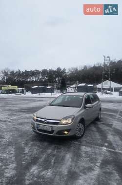 Універсал Opel Astra 2006 в Чернігові