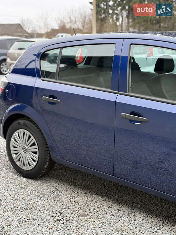 Хэтчбек Opel Astra 2009 в Луцке фото 82 Хэтчбек Opel Astra 2009 в Луцке