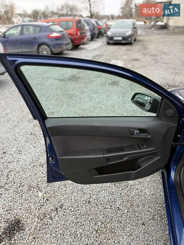 Хэтчбек Opel Astra 2009 в Луцке фото 96 Хэтчбек Opel Astra 2009 в Луцке