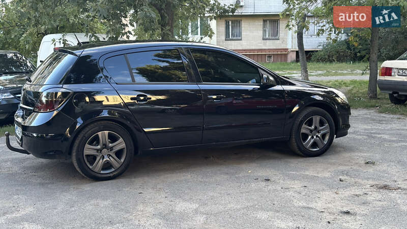 Хэтчбек Opel Astra 2009 в Киеве фото 3 Хэтчбек Opel Astra 2009 в Киеве