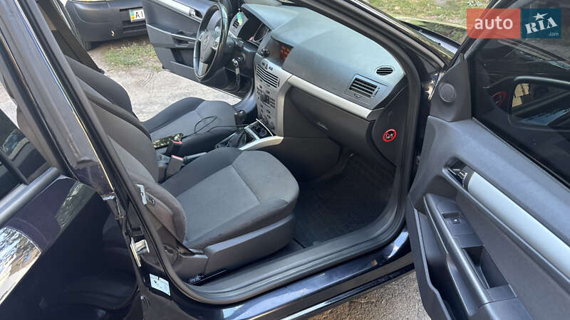 Хэтчбек Opel Astra 2009 в Киеве фото 8 Хэтчбек Opel Astra 2009 в Киеве
