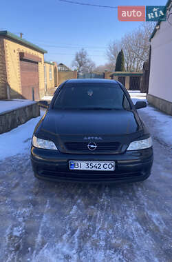 Седан Opel Astra 2006 в Полтаве