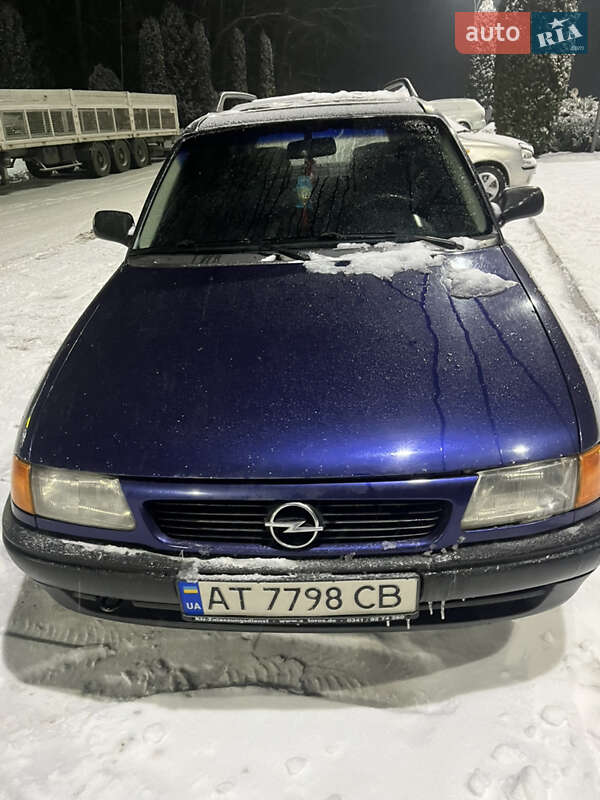 Універсал Opel Astra 1995 в Коломиї