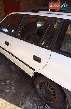 Универсал Opel Astra 1995 в Хмельнике