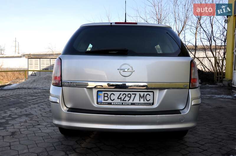 Универсал Opel Astra 2008 в Львове