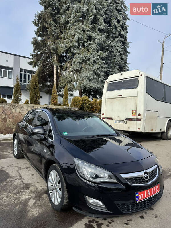 Хэтчбек Opel Astra 2010 в Ровно фото 3 Хэтчбек Opel Astra 2010 в Ровно