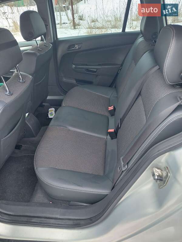 Универсал Opel Astra 2009 в Киеве фото 12 Универсал Opel Astra 2009 в Киеве