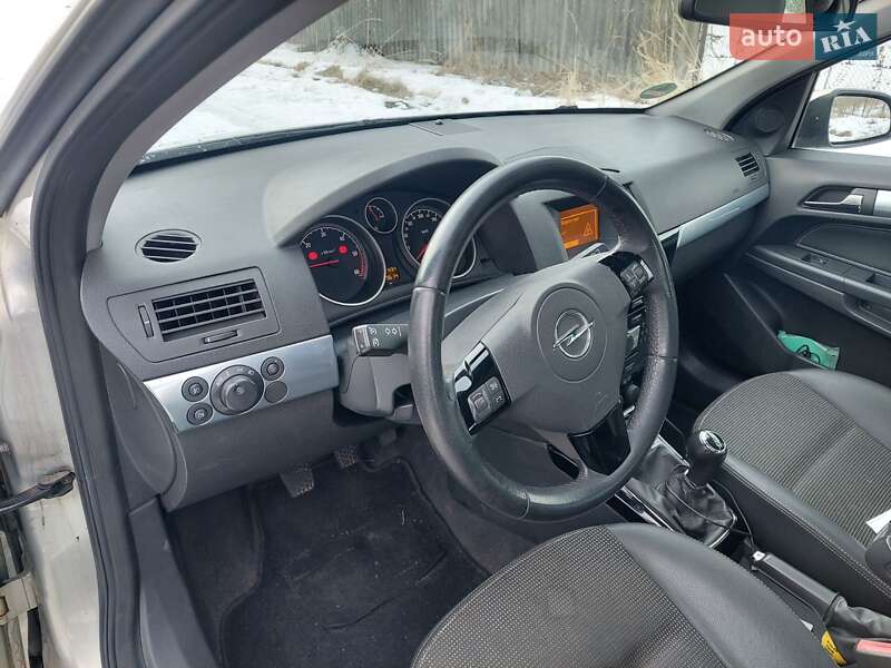 Универсал Opel Astra 2009 в Киеве фото 14 Универсал Opel Astra 2009 в Киеве