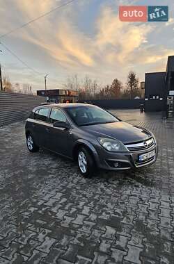 Хетчбек Opel Astra 2009 в Торчині