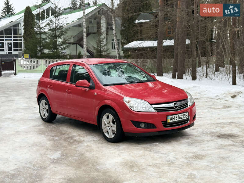 Хэтчбек Opel Astra 2009 в Житомире