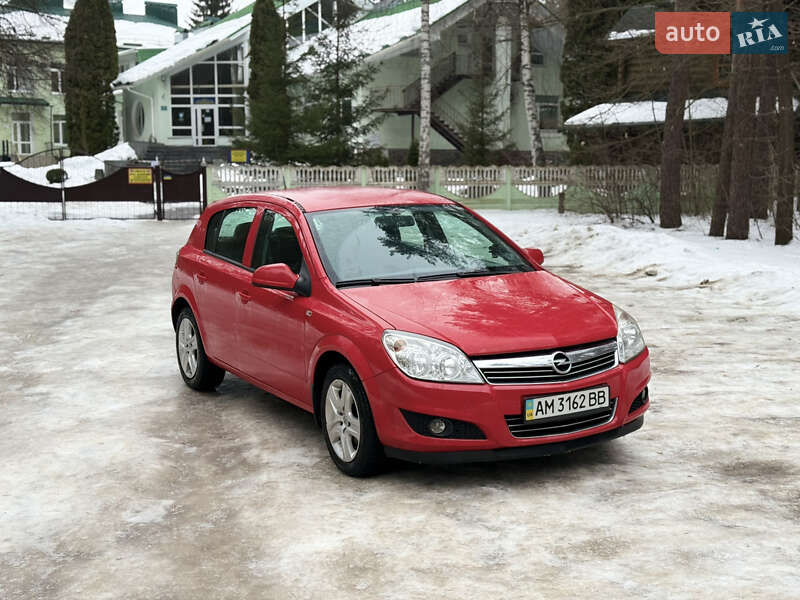 Хэтчбек Opel Astra 2009 в Житомире