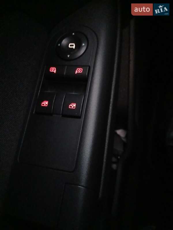 Хэтчбек Opel Astra 2008 в Ровно