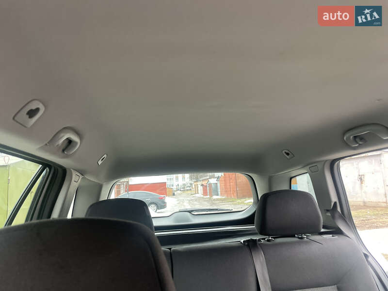 Универсал Opel Astra 2009 в Ровно