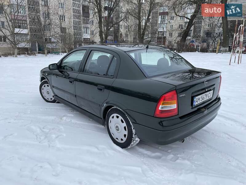 Седан Opel Astra 2002 в Жмеринці