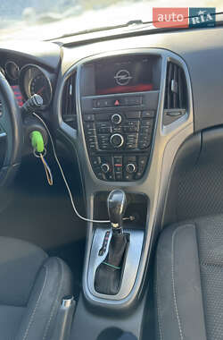 Универсал Opel Astra 2014 в Броварах
