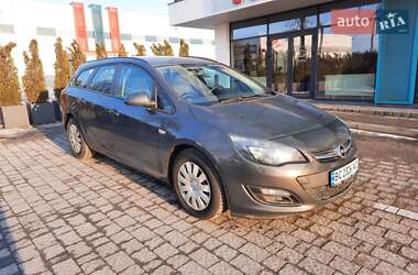 Универсал Opel Astra 2014 в Львове